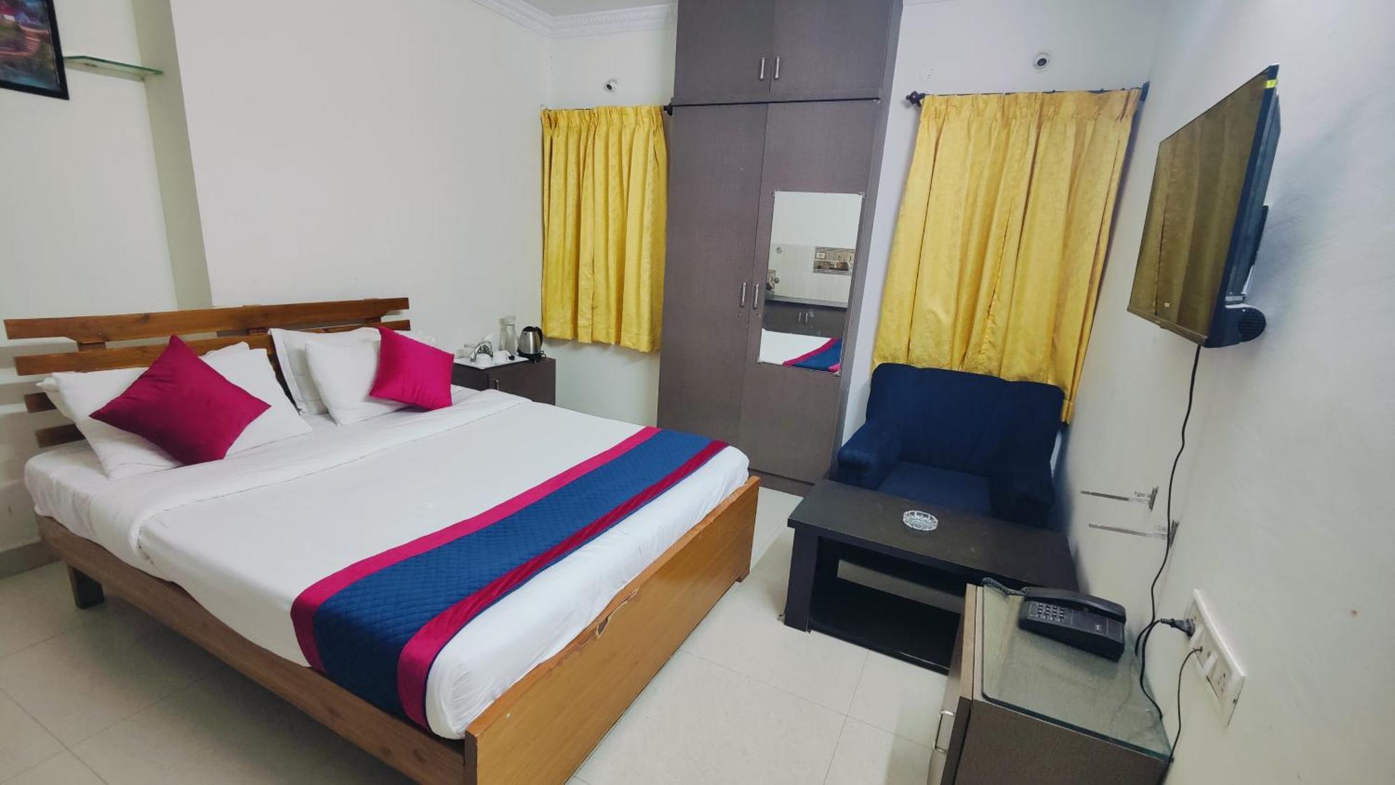 Mann Pasand Inn Feel The Luxury บังกาลอร์ ภายนอก รูปภาพ